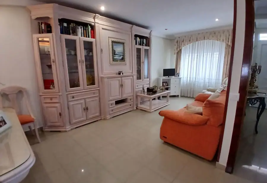 Casa/Chalet pareado En Venta Calle Juan Torres Grueso, Tomelloso en Tomelloso