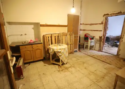 CASA PARA REFORMA ÍNTEGRA O DERRIBO CON 95 m2 DE PARCELA UBICADA JUNTO A AVDA DE QUERO, PRÓXIMA AL HOSPITAL en Alcázar de San Juan