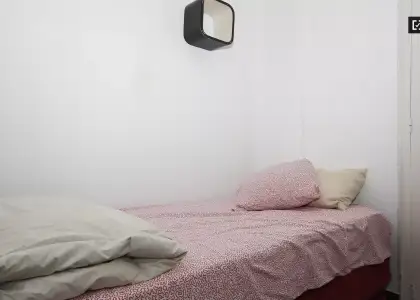Dormitorio 5 - Cama individual en Granada