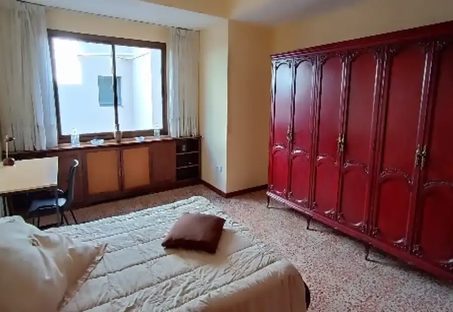 Habitación en piso compartido de 6 habitaciones en alquiler en Salamanca, solo estudiantes en Salamanca