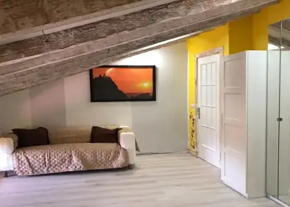 Habitación en un apartamento compartido de 1 dormitorio en alquiler en Santa Cruz de Bezana. en Santander
