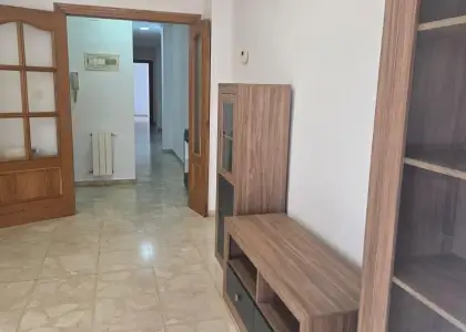 Inmohouse vende piso en zona feria-fiesta del arbol en Albacete