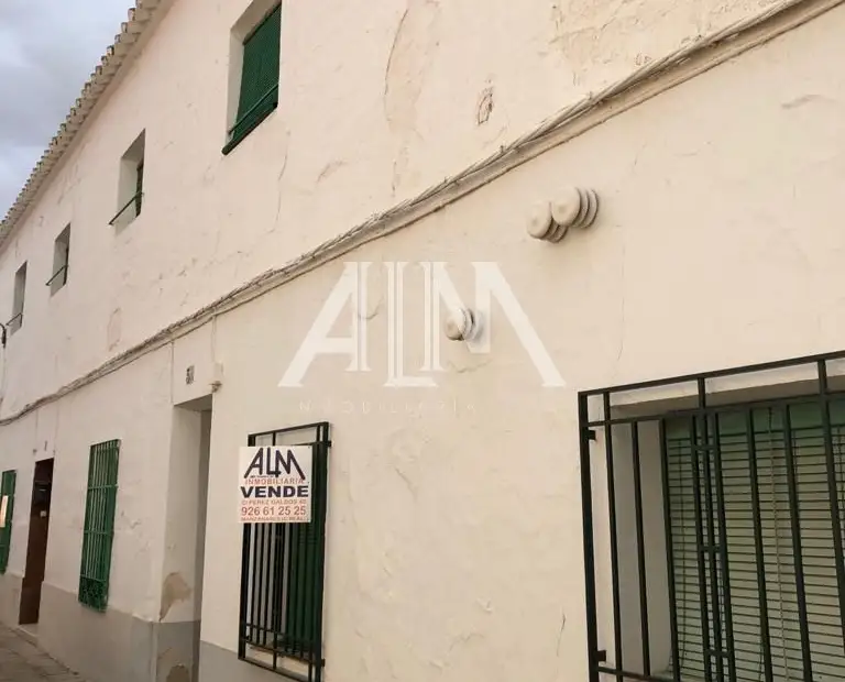 Parcela urbana de 200 metros cuadrados zona parquecillo de los musicos en Manzanares