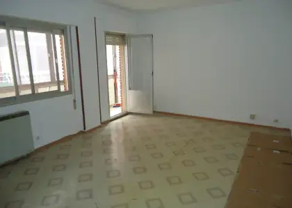 Piso de 3 dormitorios. Conservado. Totalmente céntrico. en Manzanares