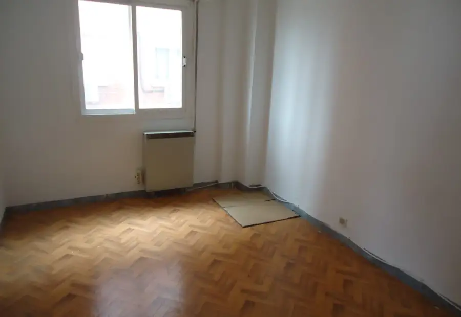Piso de 3 dormitorios. Conservado. Totalmente céntrico. en Manzanares