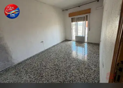 Piso en venta en Alcázar De San Juan, Alcázar De San Juan, de 98 m2 con 3 dormitorios y baño por 69.500 €, Ref. 0447 en Alcázar de San Juan