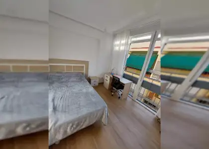 Se alquila habitación en piso compartido de 4 habitaciones en Huerta de la Reina en Córdoba