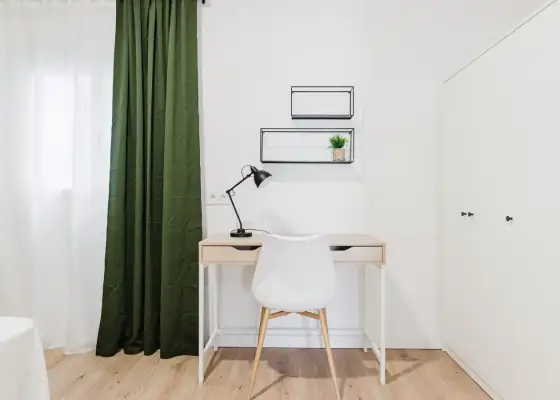 Se alquila habitación en piso compartido de 4 habitaciones en La Malva-Rosa en Valencia