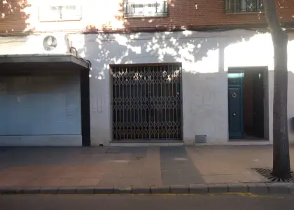 Se alquila local comercial de 25 metros cuadrados en el centro de Manzanares en Manzanares
