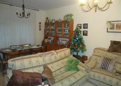 Se vende adosado en perfecto estado de tres dormitorios a escasos metros del centro en Manzanares