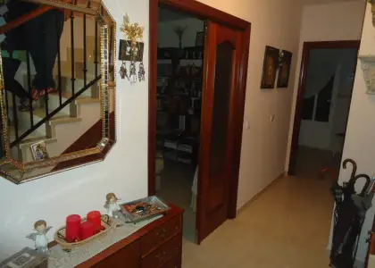 Se vende adosado en perfecto estado de tres dormitorios a escasos metros del centro en Manzanares