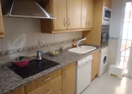 Se vende casa adosada centrica de cuatro dormitorios en Manzanares