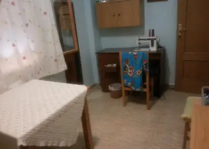 Se vende casa de cinco dormitorios en buena zona en Manzanares