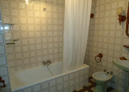 Se vende piso de tres dormitorios a escasos metros del centro en Manzanares