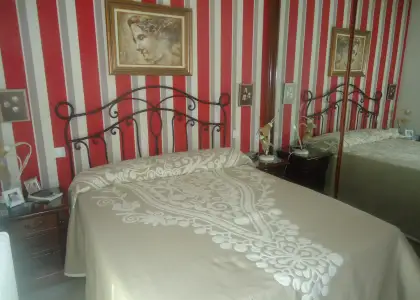 Venta de casa adosada en zona residencial totalmente reformada en Manzanares