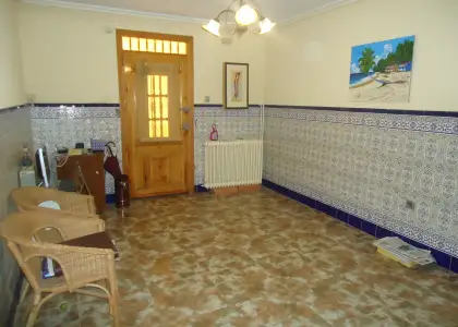 Venta de casa de tres dormitorios en zona del rio en Manzanares