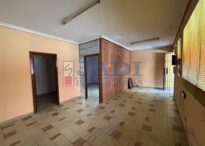 venta de local en Valdepeñas, CENTRO en Valdepeñas