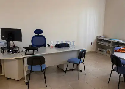 venta de nave en Valdepeñas, POLIGONO en Valdepeñas