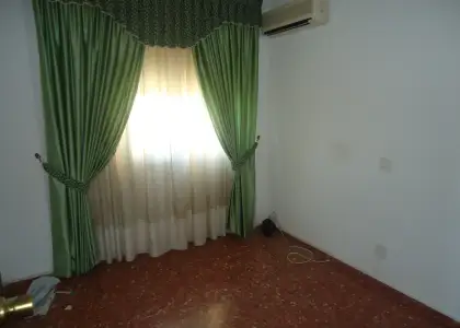 Venta de piso de cuatro dormitorios y dos cuartos de baño y Plaza de Garaje Zona Residencial los Alamos en Manzanares